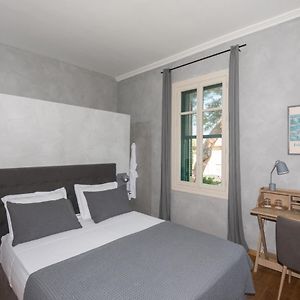 Chambre Lit Queen-Size